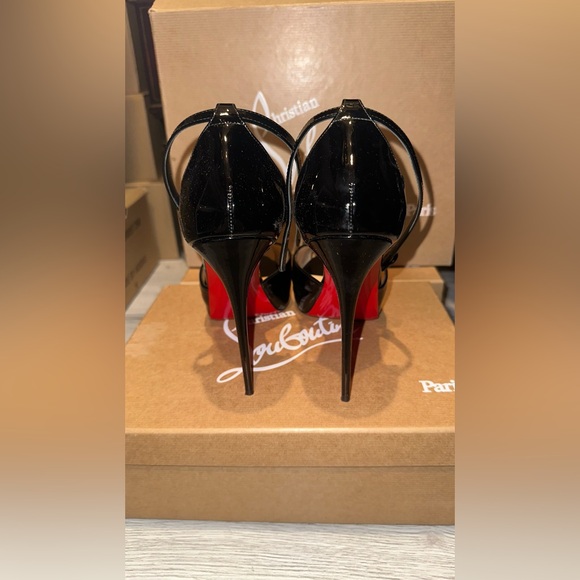Authentic Christian Louboutin red bottom heels - Picture 11 of 12